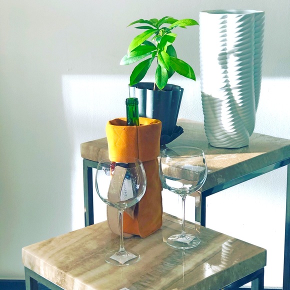 Leather Carrier | corporate Gifts - Picture 2 of 4